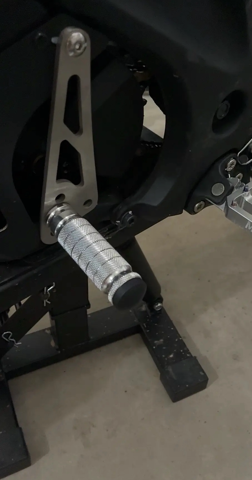 Altis Delta Shift Lock